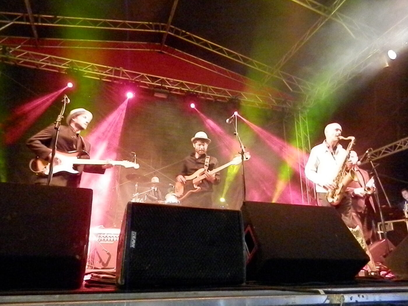 The Soul Lounge full band on stage